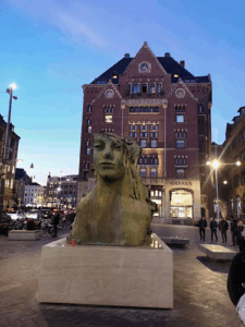 De bedrijfsnaam is advocatenkantoor servaas