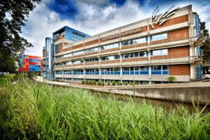 De bedrijfsnaam is Amsterdam UMC locatie VUmc