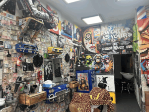 De bedrijfsnaam is barbershop star dam