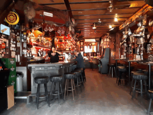 De bedrijfsnaam is café Old Sailor