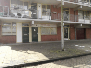 De bedrijfsnaam is chiropractie J.B. Russell D.C