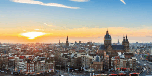 De bedrijfsnaam is Crowne Plaza Amsterdam - South