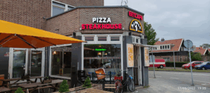 De bedrijfsnaam is eetcafé Number One