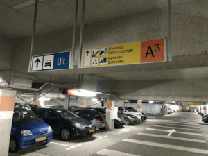 De bedrijfsnaam is Lamark