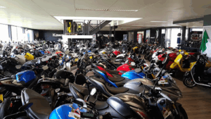 De bedrijfsnaam is MotorCity Amsterdam