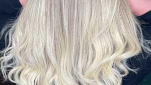 De bedrijfsnaam is new you beauty bar