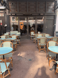 De bedrijfsnaam is pizzeria dope