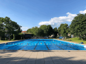 De bedrijfsnaam is sportplaza mercator