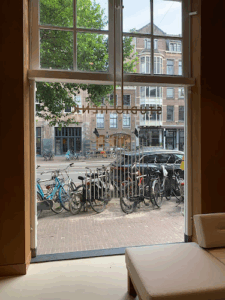 De bedrijfsnaam is studio henk