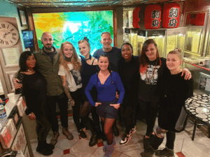 De bedrijfsnaam is tattooing & bodypiercing amsterdam