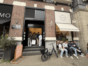 De bedrijfsnaam is tea kee bubble tea
