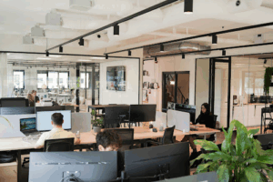 De bedrijfsnaam is The Brink Agency