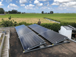 De bedrijfsnaam is Zonnefabriek BV